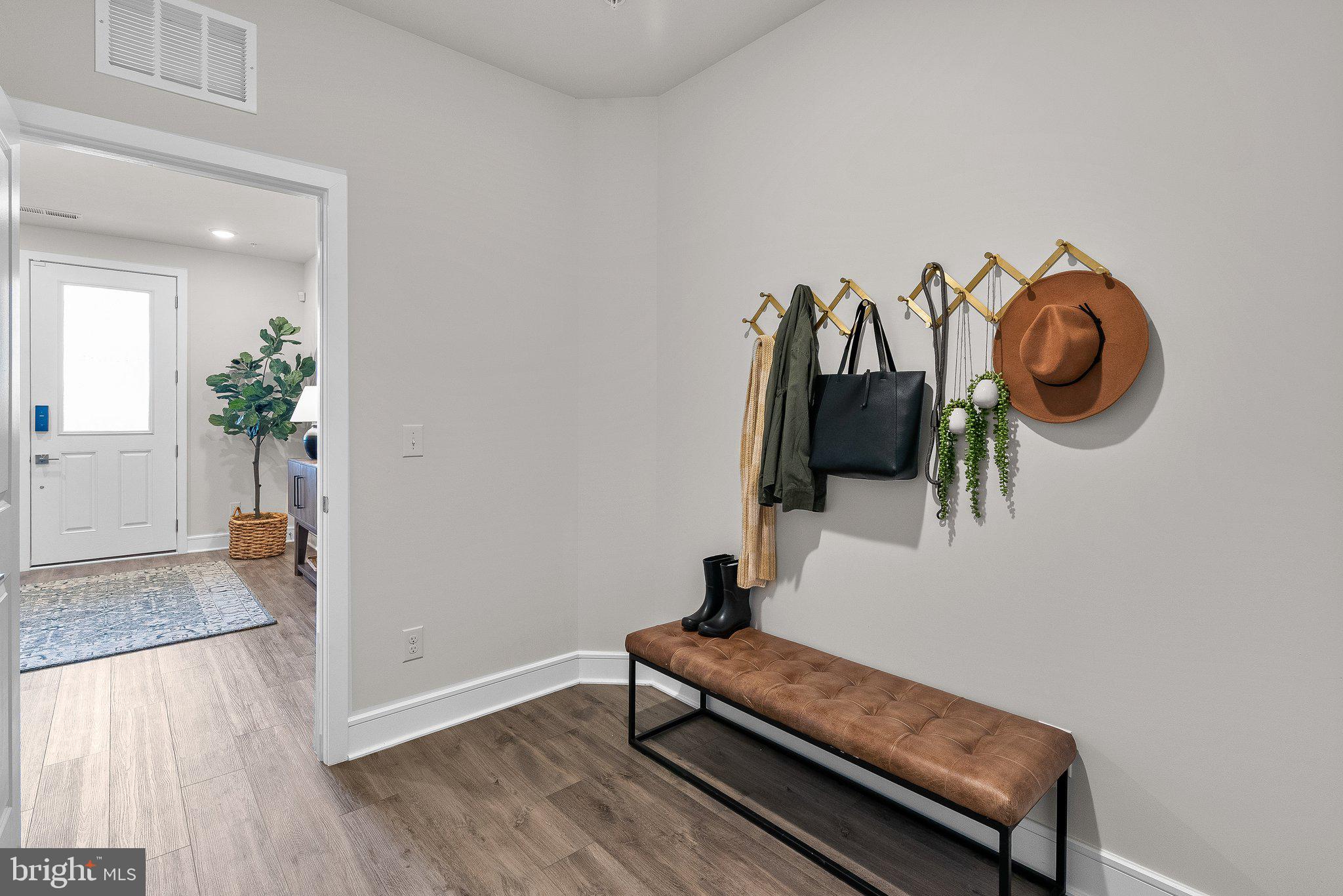 20801 Lamlash Terrace Ashburn, VA 20147 - Photo 2 of 25