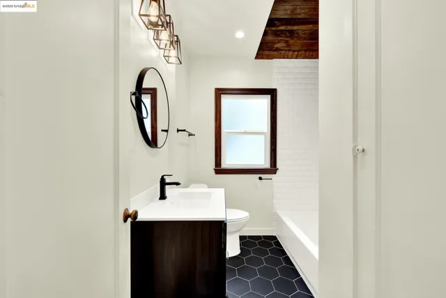 $699,500 | 971 34th Street, Richmond, CA 94805