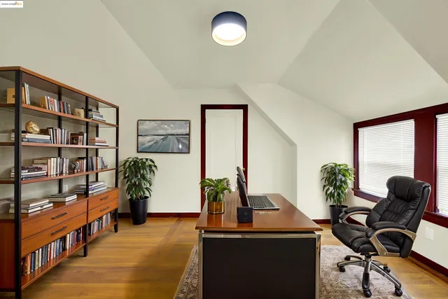 $699,500 | 971 34th Street, Richmond, CA 94805