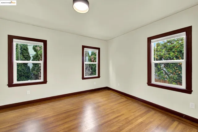 $699,500 | 971 34th Street, Richmond, CA 94805