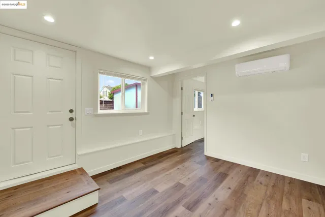 $699,500 | 971 34th Street, Richmond, CA 94805