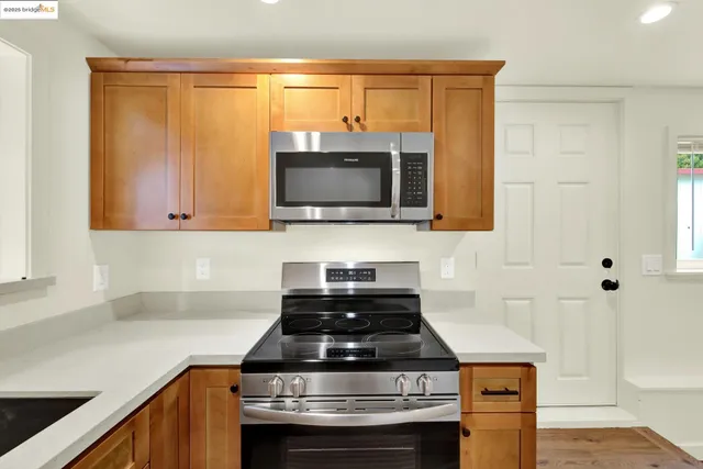 $699,500 | 971 34th Street, Richmond, CA 94805