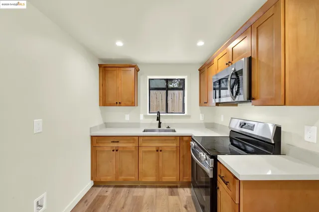 $699,500 | 971 34th Street, Richmond, CA 94805