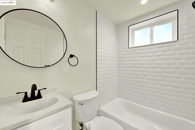 $699,500 | 971 34th Street, Richmond, CA 94805