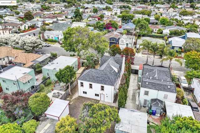 $699,500 | 971 34th Street, Richmond, CA 94805