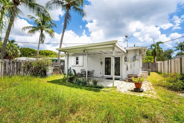$440,000 | 4915 Northeast 22nd Avenue, Lighthouse Point, FL 33064