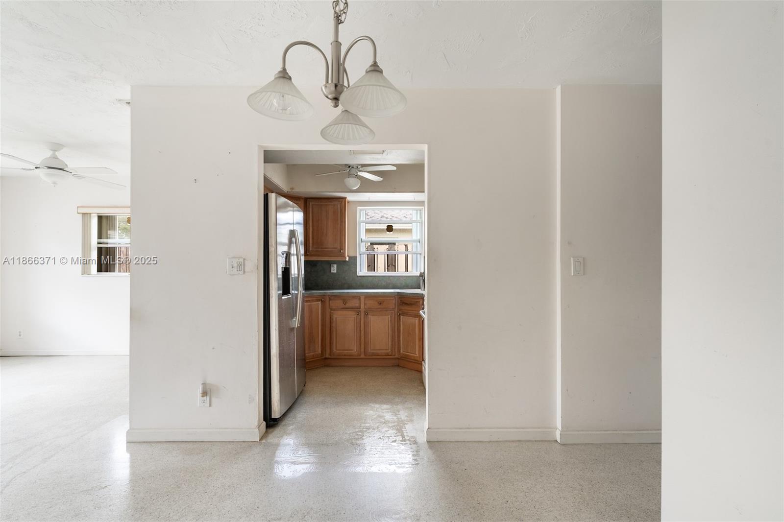 4915 Northeast 22nd Avenue Lighthouse Point, FL 33064 - Photo 6 of 26