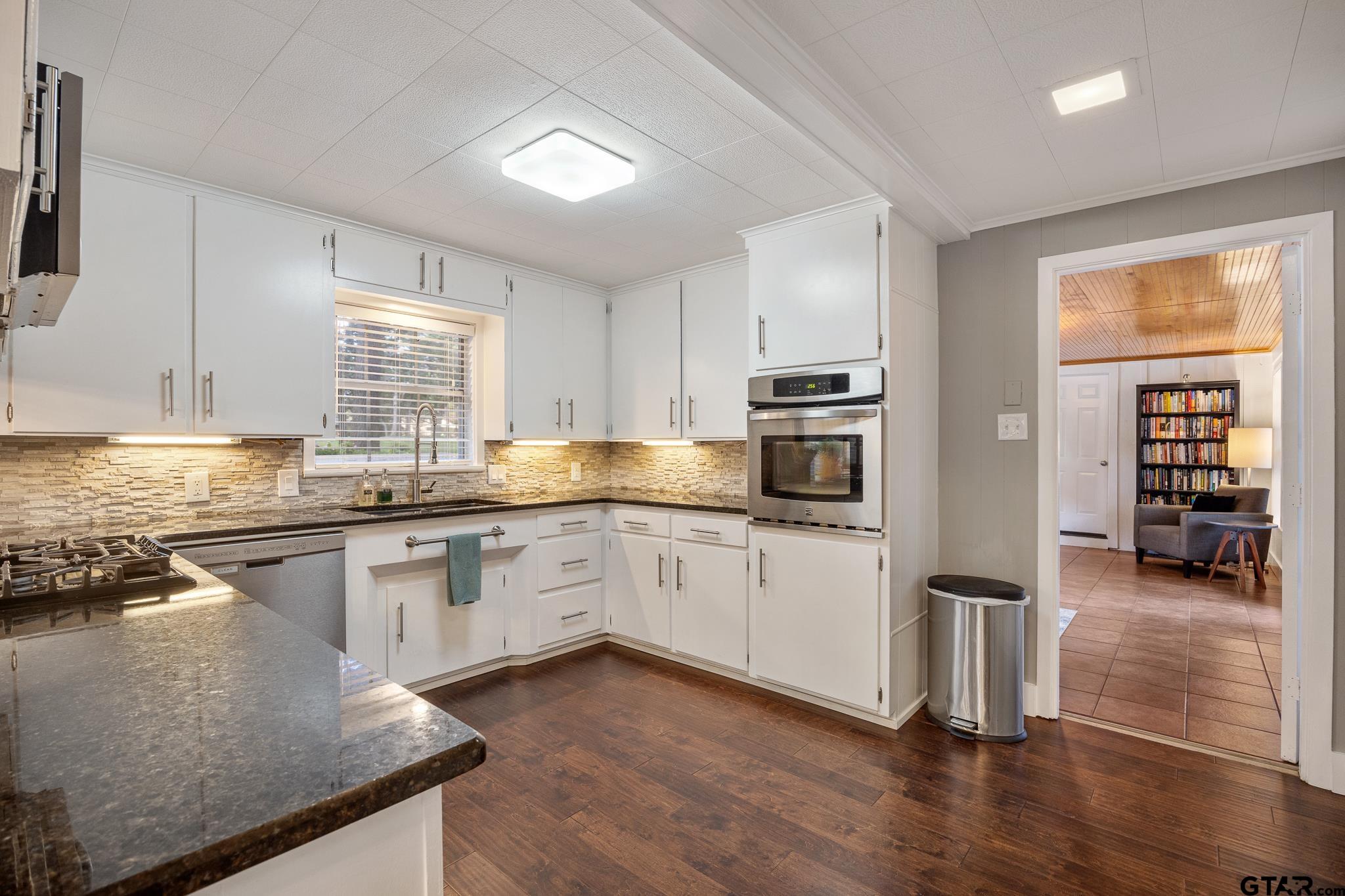 226 Brookside Drive Hideaway, TX 75771 - Photo 17 of 48