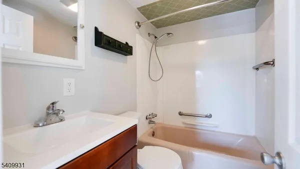 $2,500 | 1044 County Road 519, Frenchtown, NJ 08825