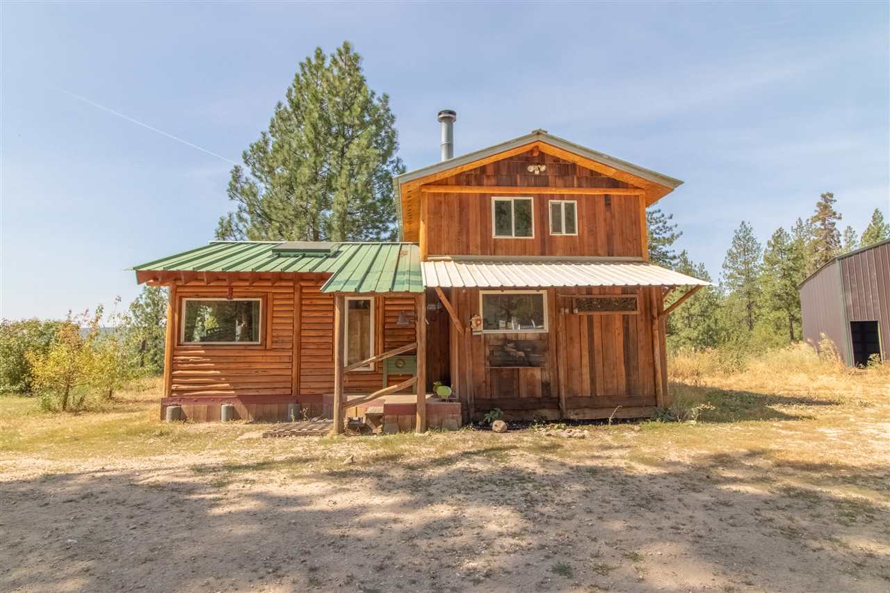 4238 Highway 231 Springdale, WA 99173 - Photo 1 of 19