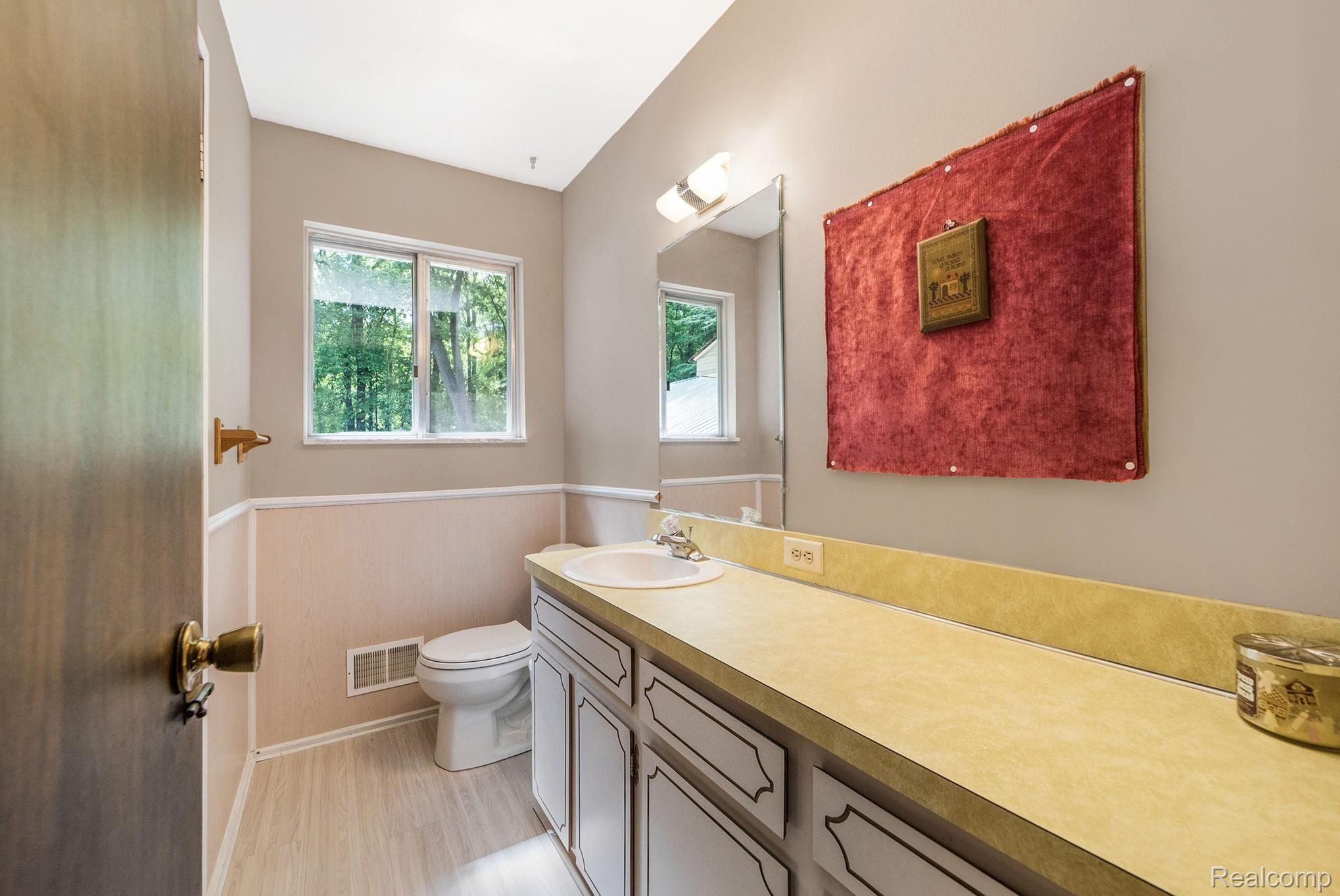 7129 Sashabaw Road Clarkston, MI 48348 - Photo 21 of 34 017A6010.jpg
