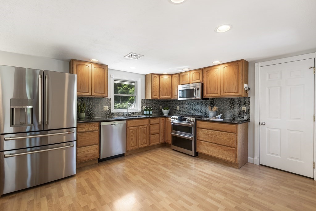 25 Woodland Road Ashland, MA 01721 - Photo 8 of 26 Gallery Image 8
