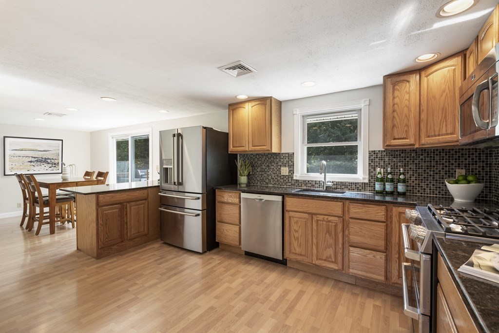 25 Woodland Road Ashland, MA 01721 - Photo 10 of 26 Gallery Image 10