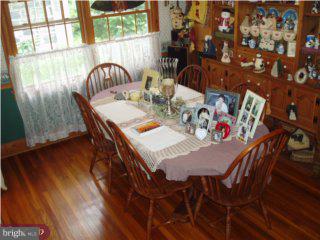 76 Marshall Road Lansdowne, PA 19050 - Photo 3 of 6 Gallery Image 3
