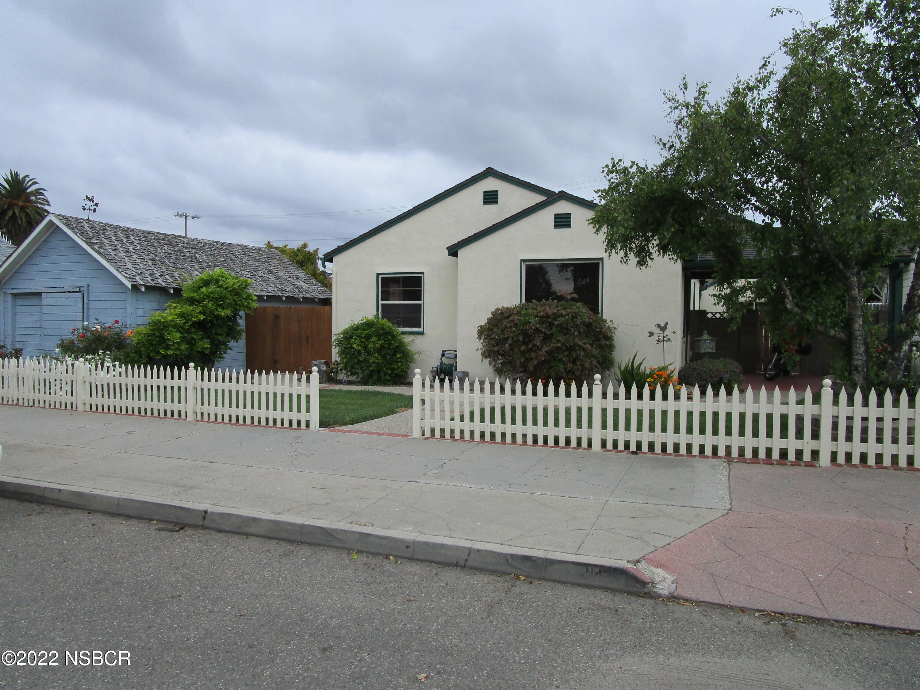 314 South I Street Lompoc, CA 93436 - Photo 2 of 60 Front View