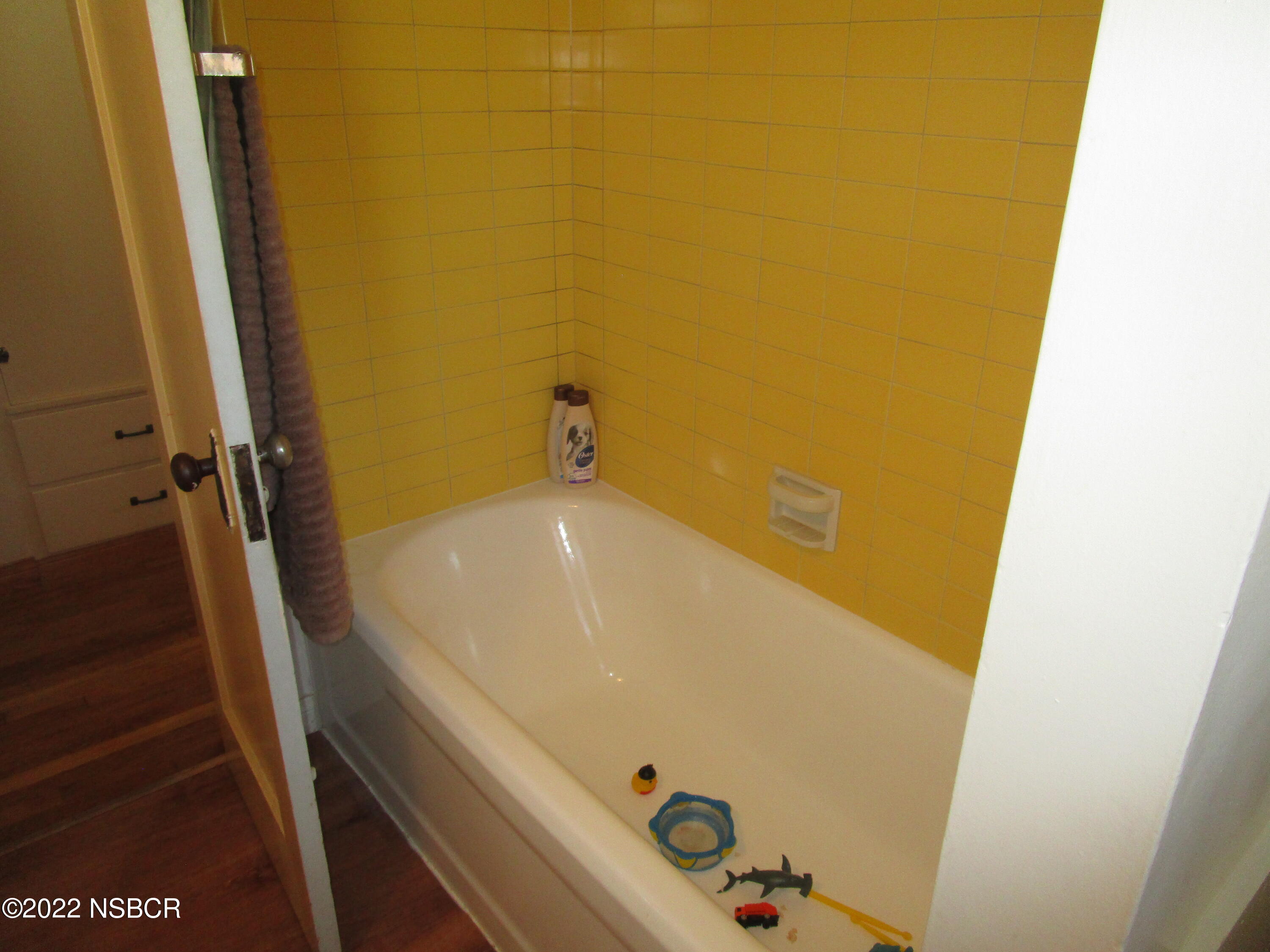 314 South I Street Lompoc, CA 93436 - Photo 31 of 60 Bathroom 2