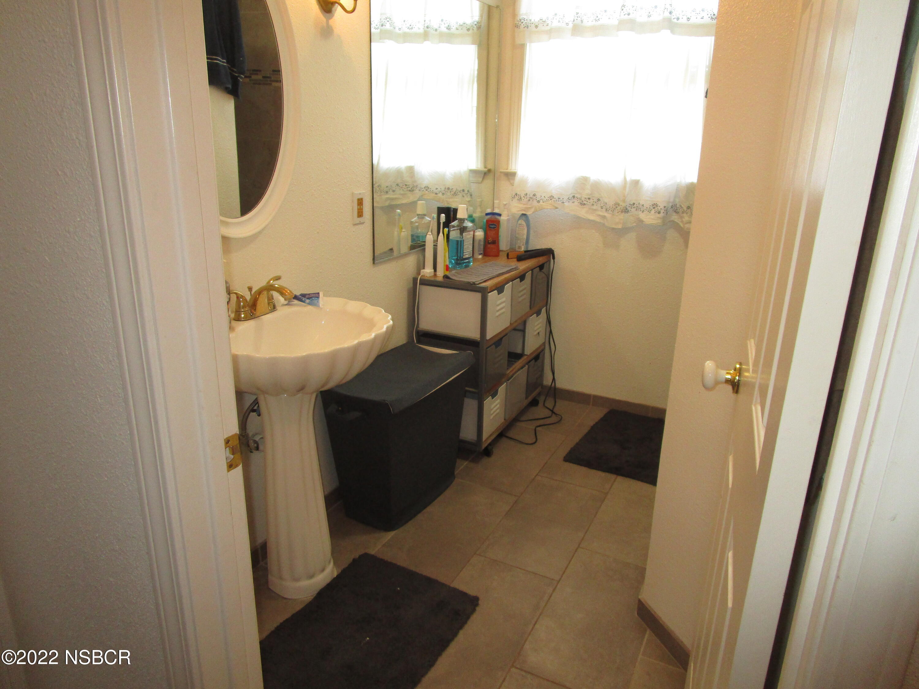 314 South I Street Lompoc, CA 93436 - Photo 51 of 60 Unit B Upstairs Bathroom