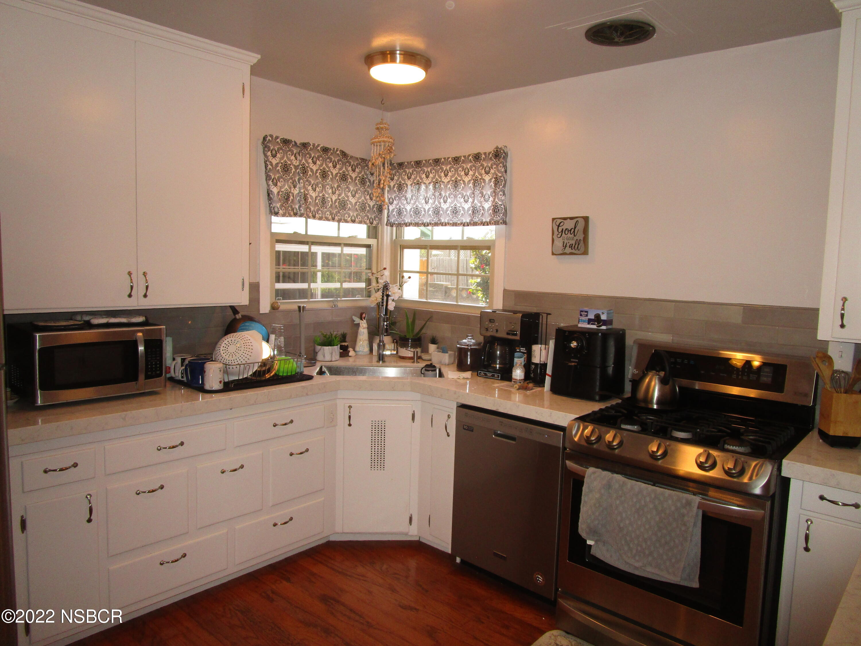 314 South I Street Lompoc, CA 93436 - Photo 10 of 60 Kitchen