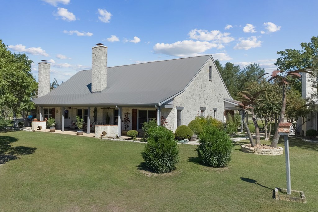 521 Bluff Creek Road North Center Point, TX 78010 - Photo 6 of 72
