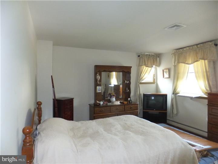 1230 Leedom Road Huntingdon Valley, PA 19006 - Photo 23 of 25 Gallery Image 23