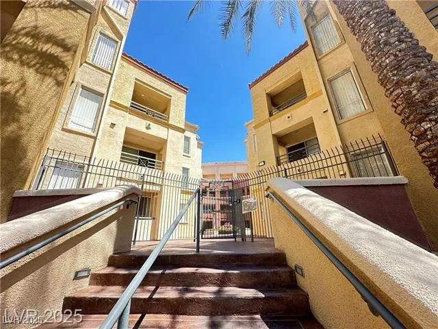 $1,600 | 270 East Flamingo Road, Unit 237, Las Vegas, NV 89169