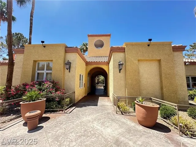 $1,600 | 270 East Flamingo Road, Unit 237, Las Vegas, NV 89169