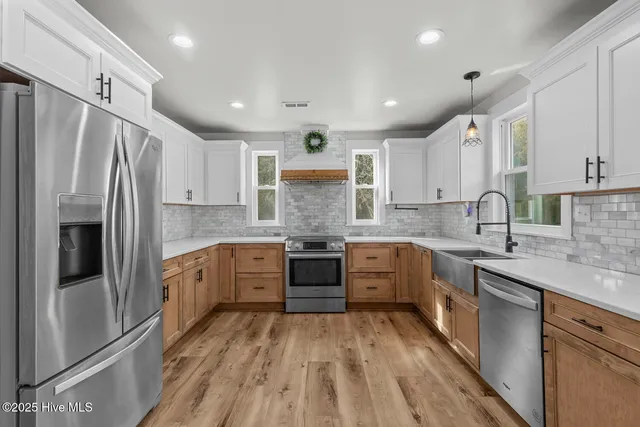 $644,900 | 1074 Highway 41, Trenton, NC 28585