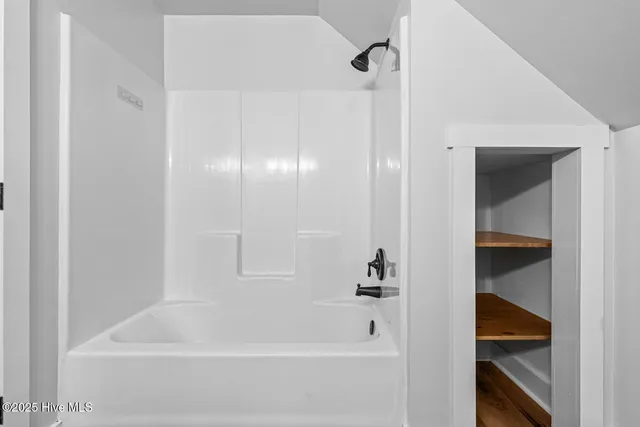 $644,900 | 1074 Highway 41, Trenton, NC 28585