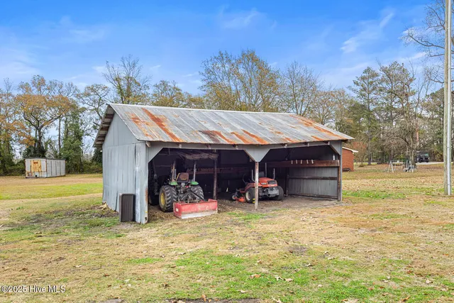 $644,900 | 1074 Highway 41, Trenton, NC 28585