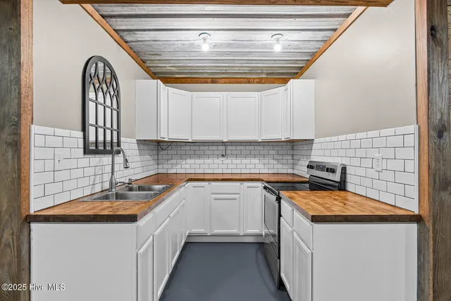 $644,900 | 1074 Highway 41, Trenton, NC 28585