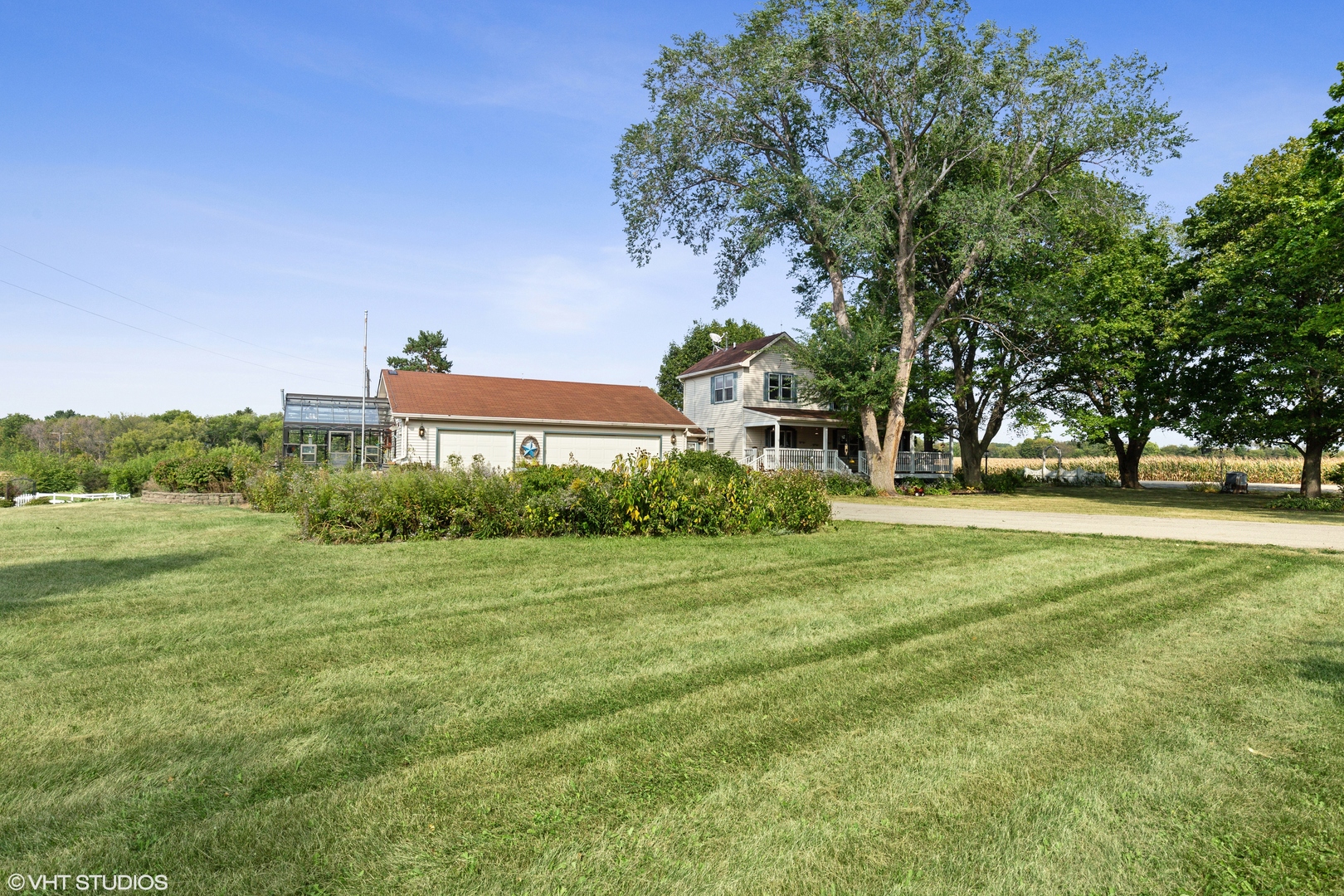 28573 Moose Range Road Sycamore, IL 60178 - Photo 4 of 52