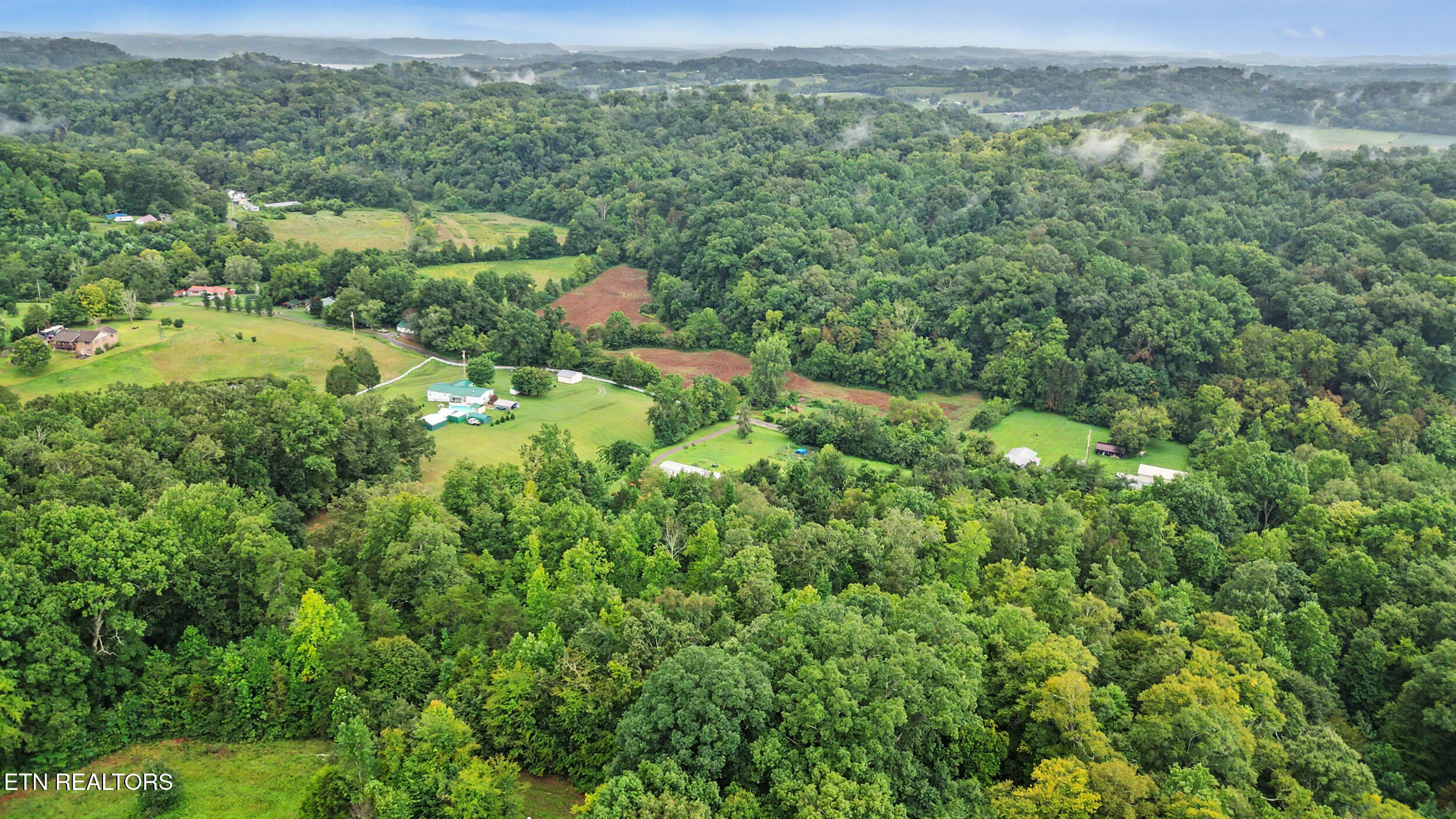 1040 Old Solomon Ferry Road Newport, TN 37821 - Photo 36 of 41 32_dji_0004_