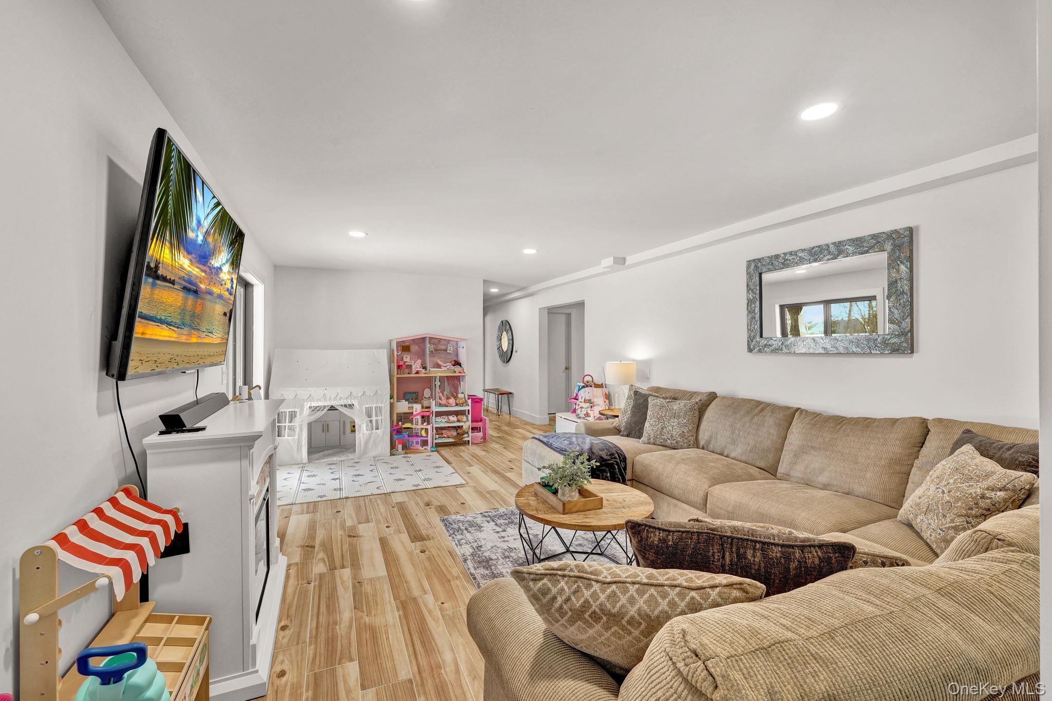 94 Starlight Road Monticello, NY 12701 - Photo 28 of 35