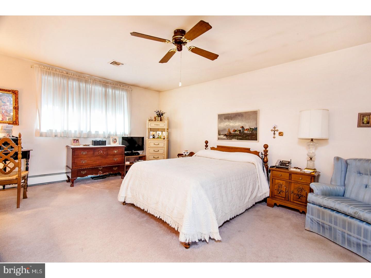 1041 Singer Lane Norristown, PA 19403 - Photo 16 of 24