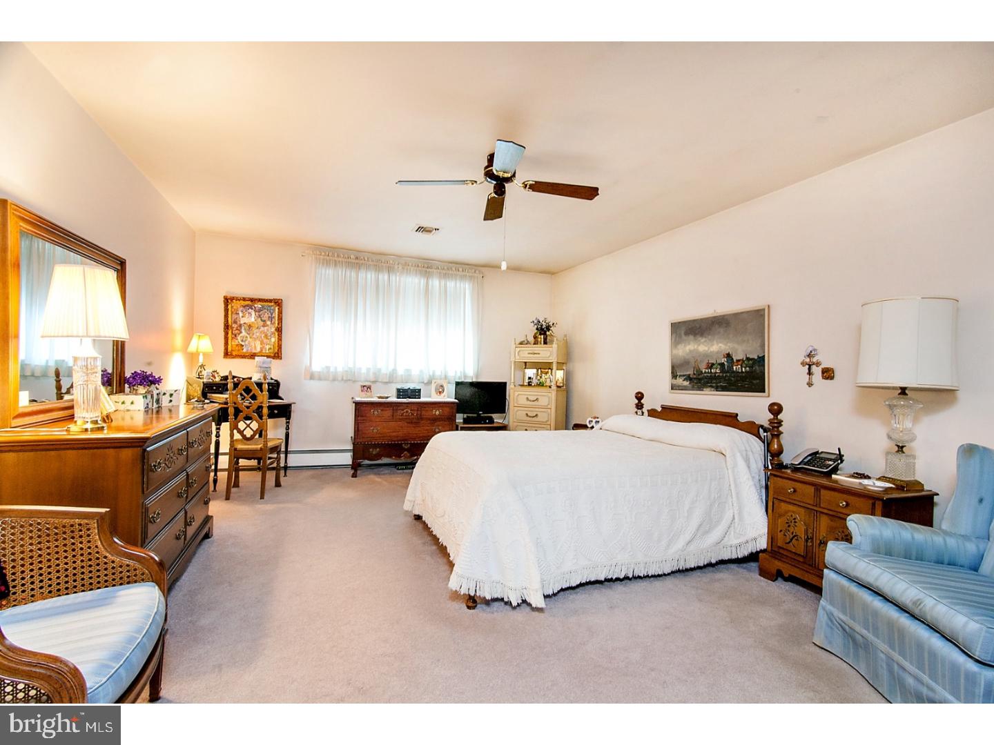 1041 Singer Lane Norristown, PA 19403 - Photo 17 of 24