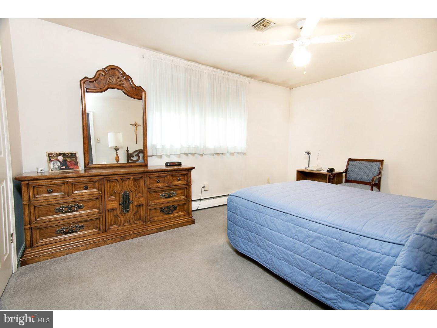 1041 Singer Lane Norristown, PA 19403 - Photo 22 of 24