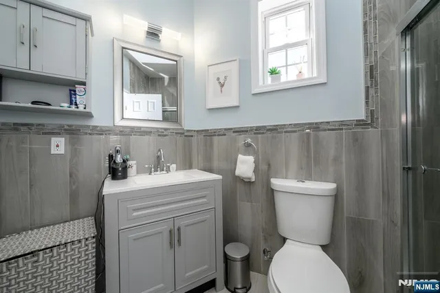 $160,000 | 1 Helen Drive, Moonachie, NJ 07074