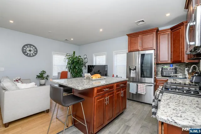 $160,000 | 1 Helen Drive, Moonachie, NJ 07074