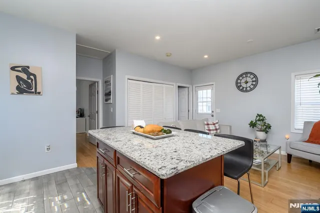 $160,000 | 1 Helen Drive, Moonachie, NJ 07074