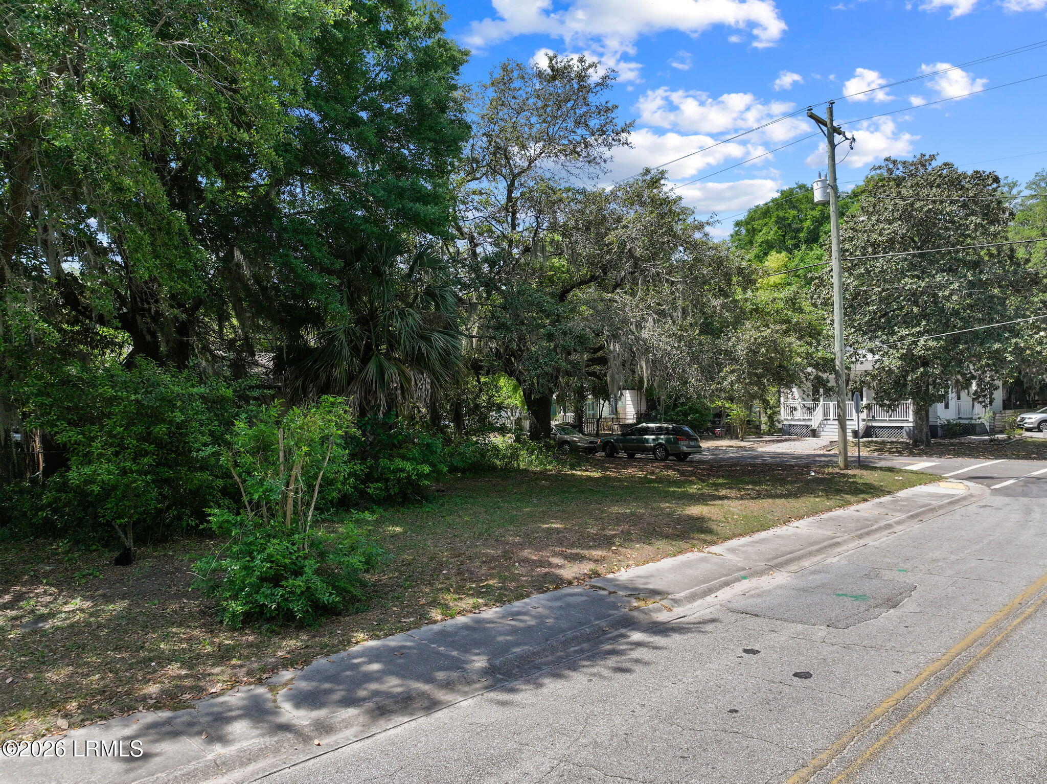 1114 Congress Street Beaufort, SC 29902 - Photo 1 of 13 1-web-or-mls-4_16-014