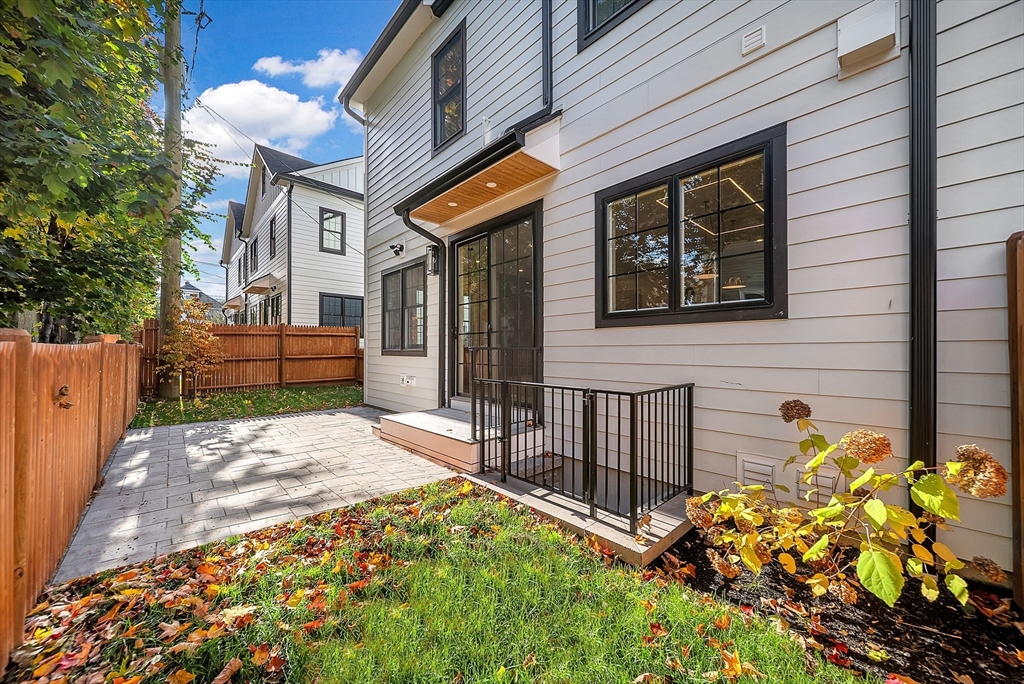 284 Nevada Street, Unit 284 Newton, MA 02460 - Photo 22 of 29