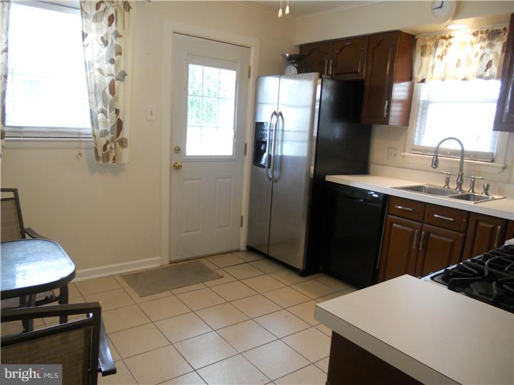 503 Williams Avenue Magnolia, NJ 08049 - Photo 7 of 22 Kitchen