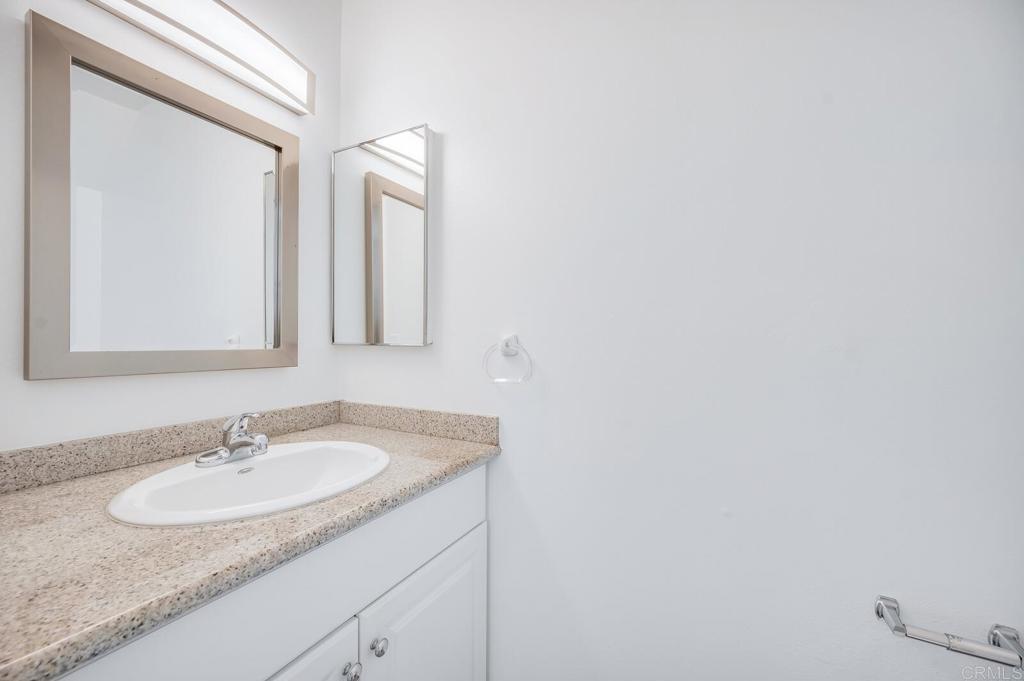 851 Del Mar Downs Road, Unit E Solana Beach, CA 92075 - Photo 11 of 22