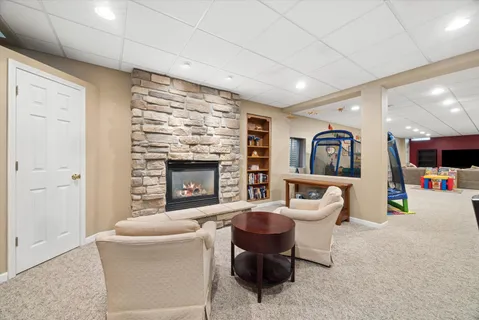 $700,000 | 2900 Andrus Drive, West Chicago, IL 60185