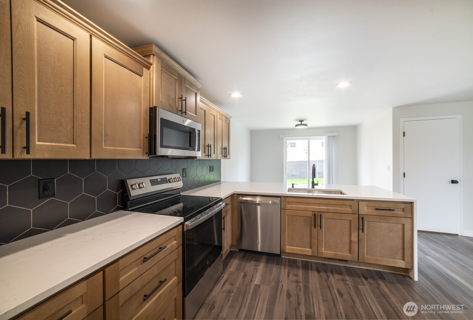 520 North Laventure Road Mount Vernon, WA 98273 - Photo 6 of 30