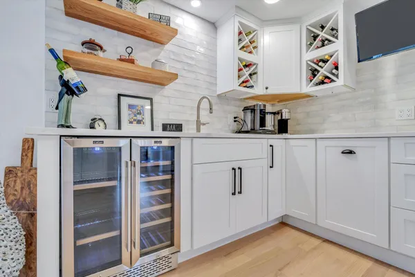 $1,575,000 | 229 South Sea Avenue, West Yarmouth, MA 02673