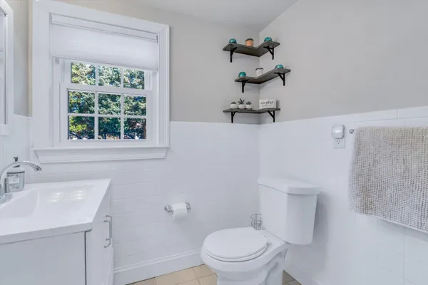 $1,575,000 | 229 South Sea Avenue, West Yarmouth, MA 02673