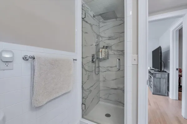 $1,575,000 | 229 South Sea Avenue, West Yarmouth, MA 02673