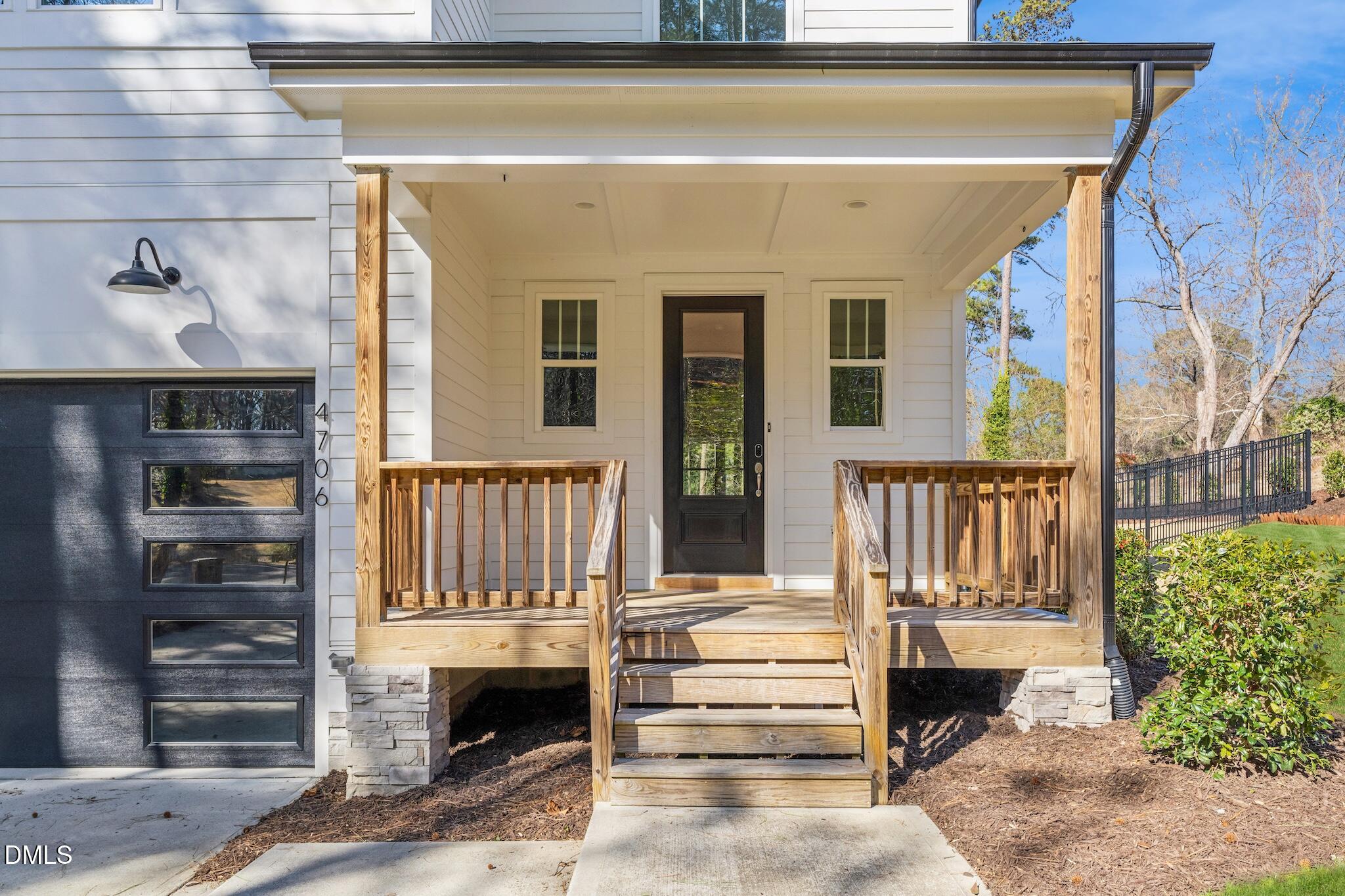 4706 Highview Place Raleigh, NC 27606 - Photo 7 of 38 DSC08556