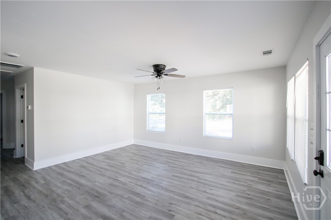 1113 East 69th Street Savannah, GA 31404 - Photo 8 of 40